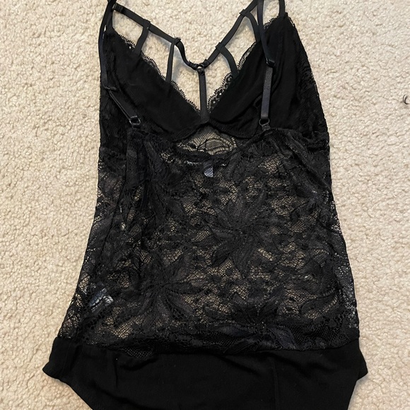 Two black body suite - Picture 2 of 3